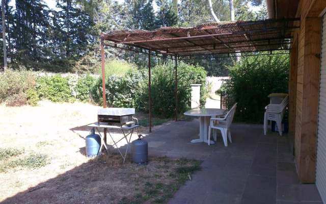 La Petite Maison Sous les Pins