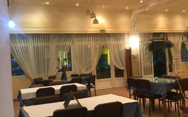 Aktaion Hotel