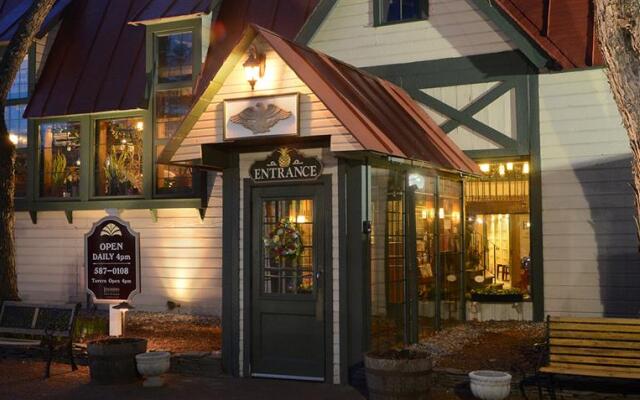 Longfellows Inn and Restaurant