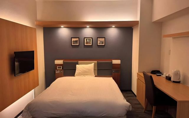 Floral Higashishinsaibashi Hotel – Guest Rooms – Osaka