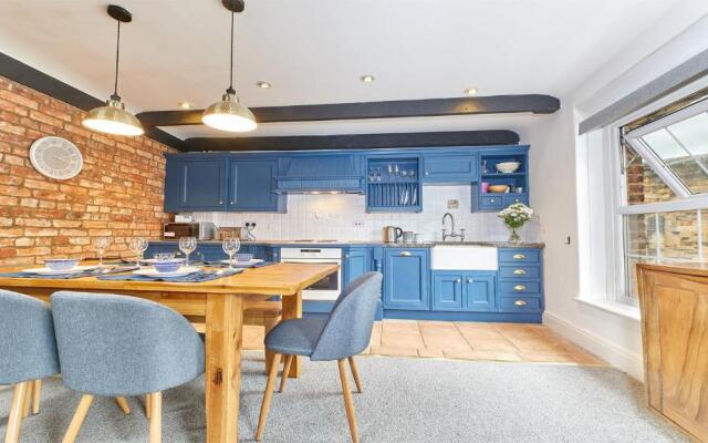 Host Stay The Burrow