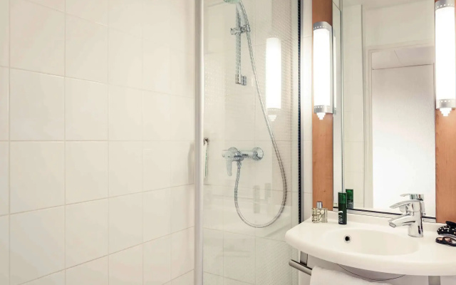 ibis Epinay sur seine Gennevilliers