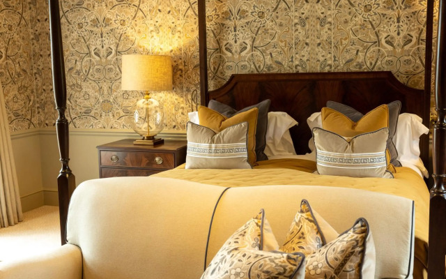 Ellenborough Park