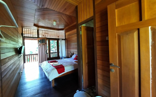 Hotel Besar Bulan Baru - Senggigi