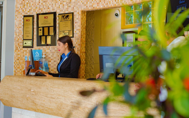 Luna Palace Hotel and Suites