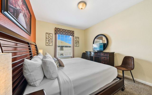 Spacious Vista Cay Condo, Close to Conv. Center