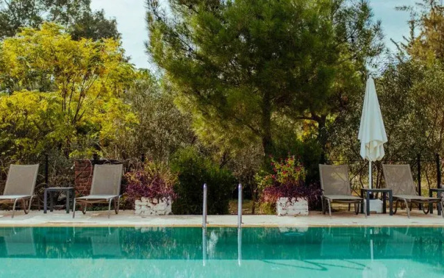 Eski Yeni Tatil Evi