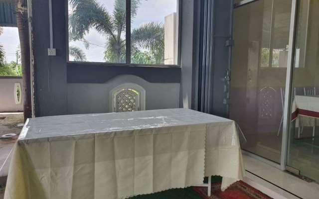 Hotel O Z Dirgahayu 313 – Guest Rooms – Kota Bharu
