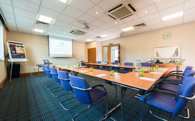 Holiday Inn Edinburgh by IHG