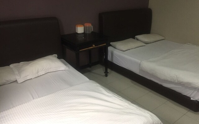 Spot On 89875 Min House Camp