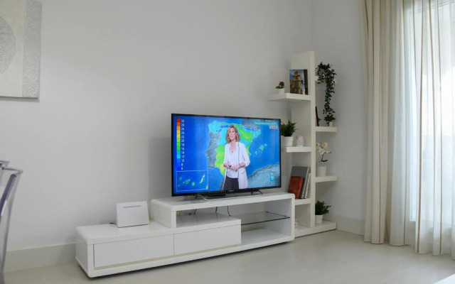 Luminoso y Tranquilo Apartamento en Los Alamos