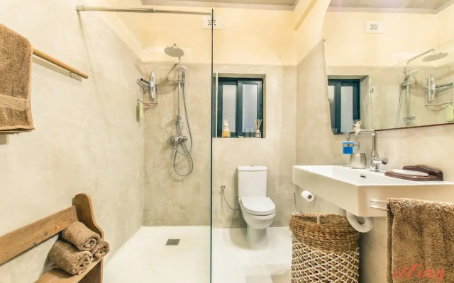 Retro Designer Homelike Apartment - Close to Beach