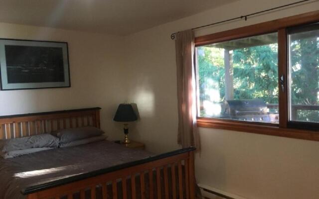 Tofino Stormbay Guest House