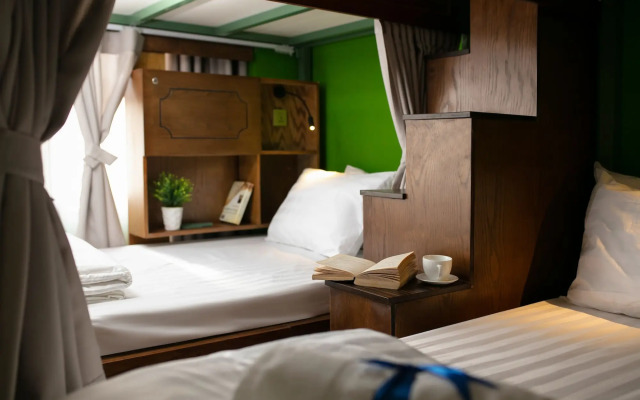 Little Charm Hanoi Hostel