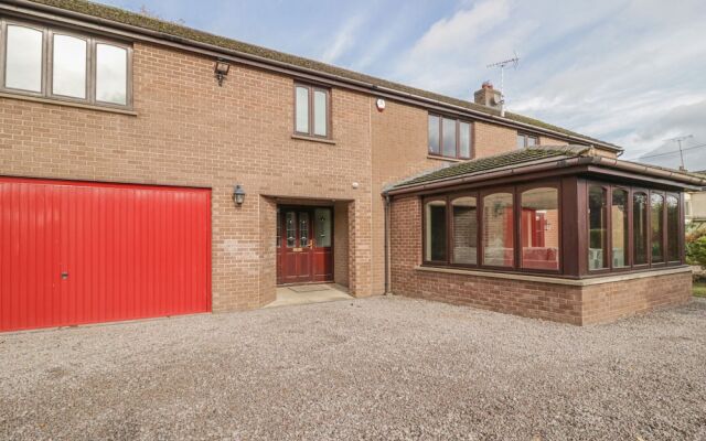 Yewtree House