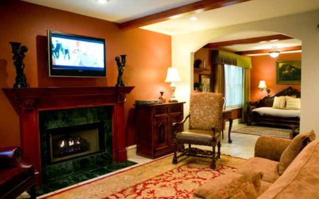 The Sanford House Inn & Spa