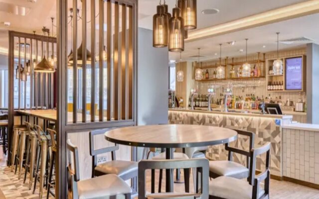 Premier Inn London Canary Wharf - Westferry