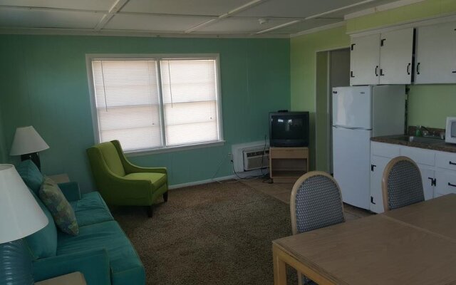 Fenwick Shores, Tapestry Collection by Hilton