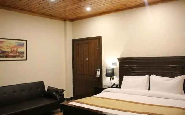 Nine Tree Hotel Naran