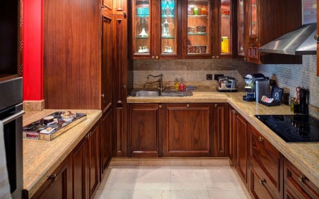 Dream Inn Dubai - Old Town Miska