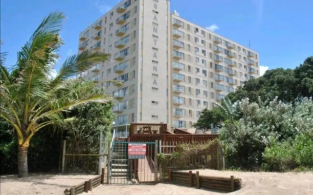 Santana 904 beachfront apartment. Beautiful sea views