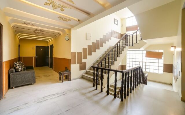 Capital O 38526 Hotel Epic