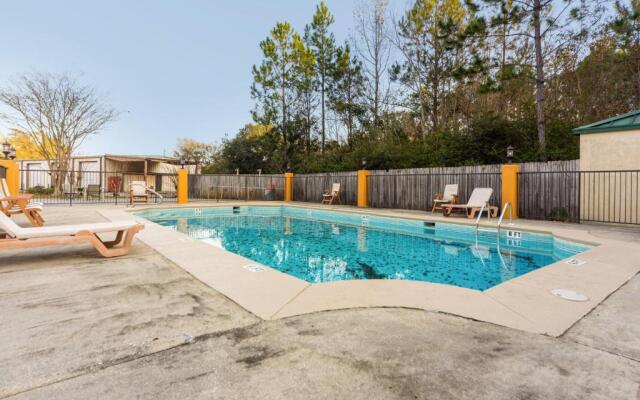 Days Inn by Wyndham Atmore