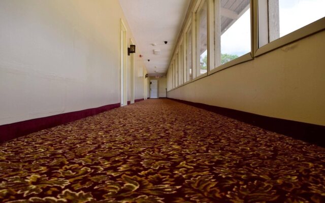 Snelling Motel