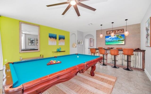 Ultimate 6 Bedroom Villa by Redawning