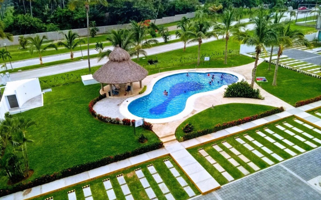 Acapulco Diamond Zone Residential With Jacuzzi in Private Roof Garden