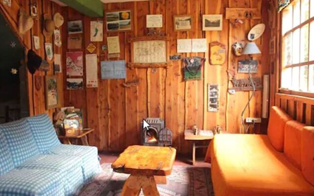 Hostel y Camping Los Coihues