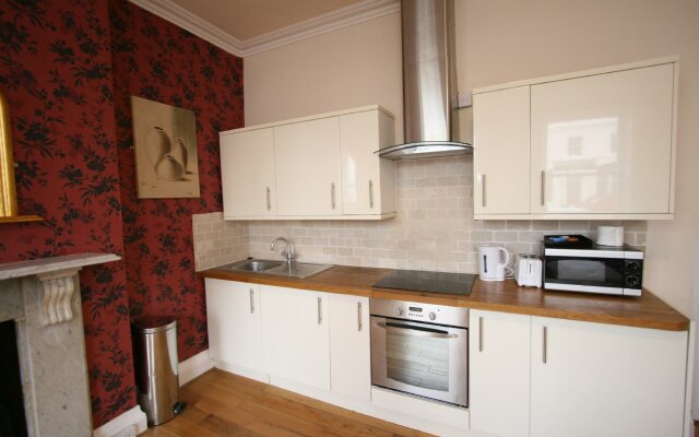 Albion Street Serviced Apartments
