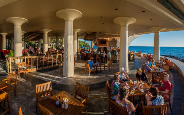 Royal Kona Resort