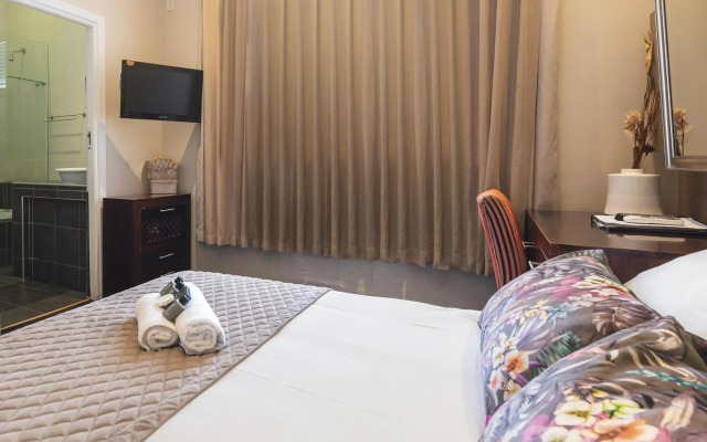 Graham Hotel