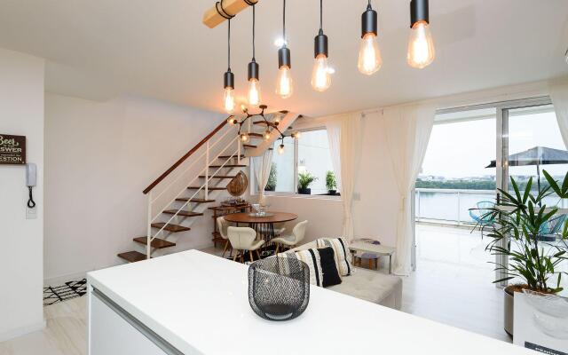 Apartamento c/ Piscina e Garagem | FL 960/602