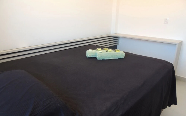 Casa com 3 Quartos em Condomínio Geriba