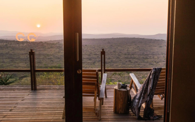 Rhino Ridge Safari Lodge