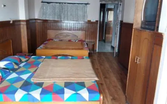 Hotel Sansar