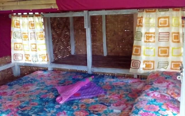 Batuan Hammock Hostel