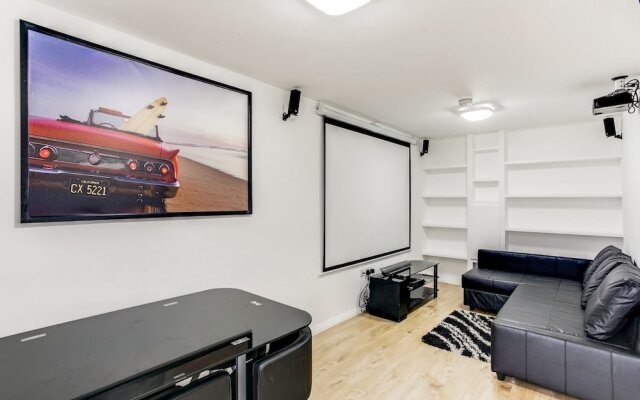 Cosy 1BR in North Greenwich - Sleeps 4!