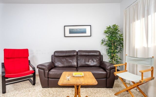 Large Apartment in Prime Location in Fuengirola Ref 98