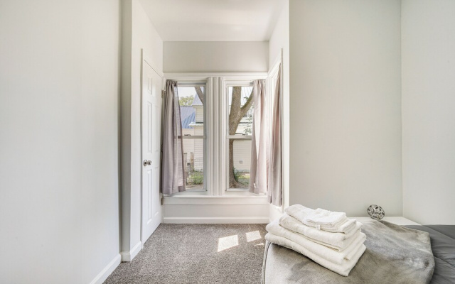 Charming Glens Falls Retreat Near Downtown!