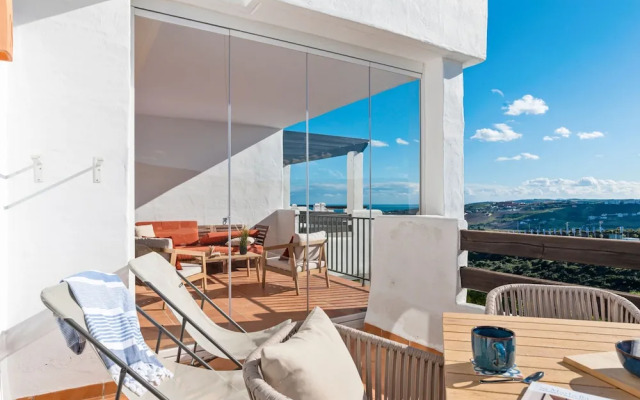 Panoramic Flat in Casares M56