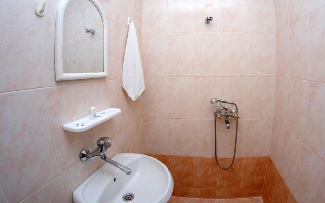 Rodopi Hotel