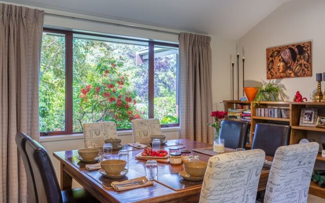 Accent House Boutique Bed & Breakfast