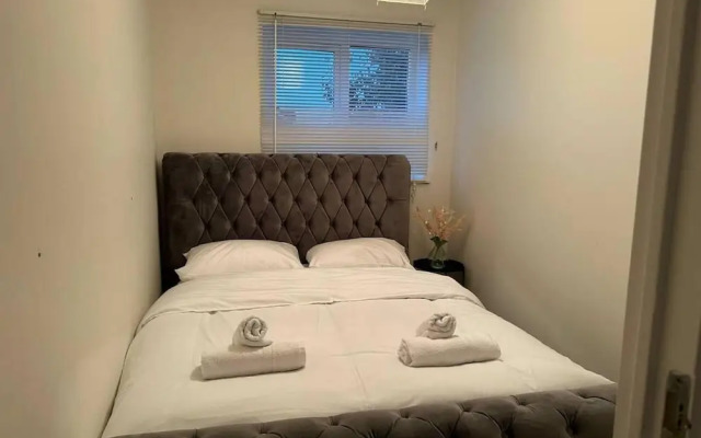 Beautiful 3-bed Apartment in Swansea