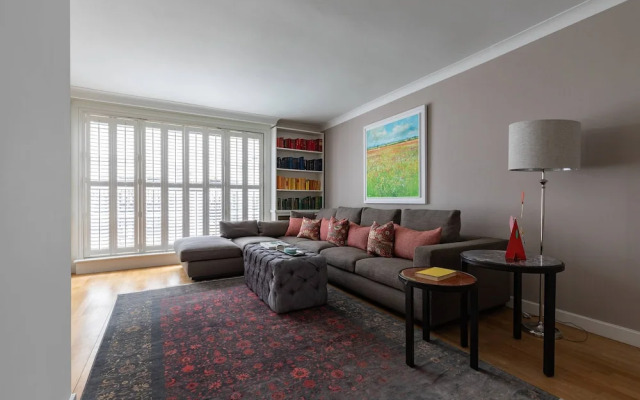 Canning Place Mews by Onefinestay