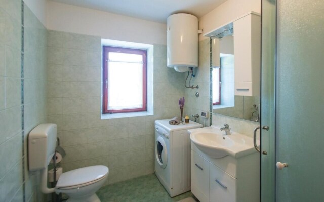 Awesome Home in Gondolici With Wifi and 3 Bedrooms