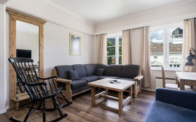 Dale Gudbrands Gard by Frichs