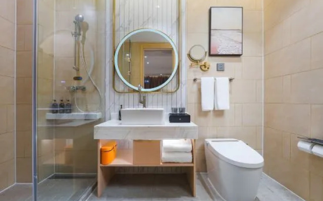 Vienna International Hotel (Huaxing Road, Huaxian County, Anyang City)
